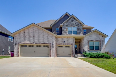 332 Bluebriar Trce