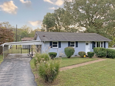 1641 Vista Lane