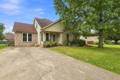 2008 Waterford Dr