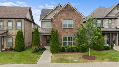1068 Ambling Way