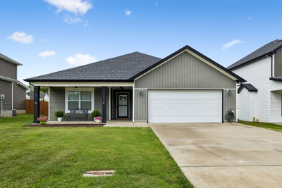 1151 Eagles Bluff Dr