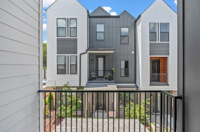 505 Community Ct