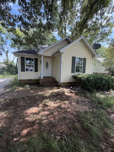 220 Bonnie Dr
