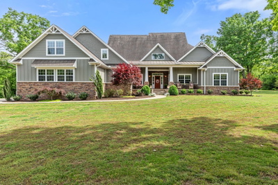587A Douglas Ln