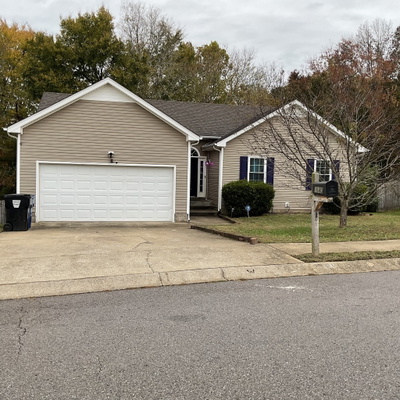 1640 Broad Cir
