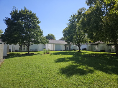 802 E Main St