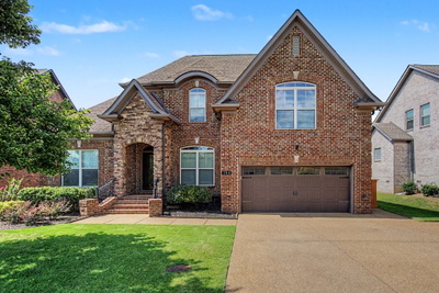 103 Shady Hollow Dr