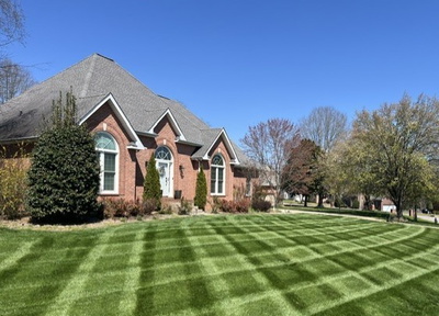 1205 WOODVALE DRIVE