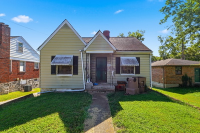 2902 Murray Cir