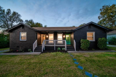 901 Maynor Ave