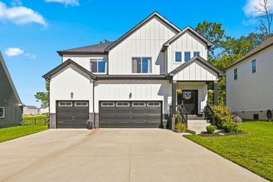 1738 Oak Forest Dr