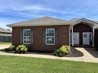371 Cottage Dr