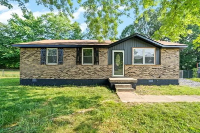 338 Woodale Dr
