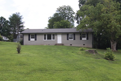 304 Hilldale Ln