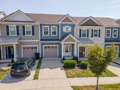 1086 Sweetleaf Dr
