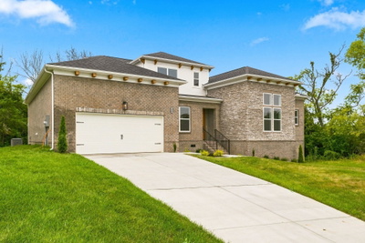 1004 Tiane Trail
