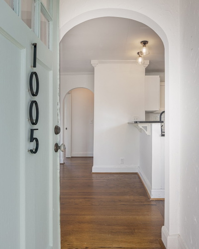 1005 Matthews Ave