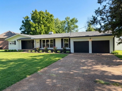 110 Walnut Drive