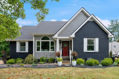 214 Oakdale Dr