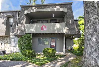 2929 Selena Dr