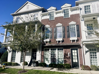 1037 Westhaven Blvd