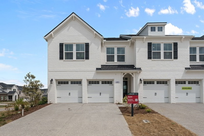 645 Club View Way