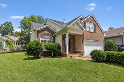 Exterior view of 413 Ashby Pl in Antioch, TN