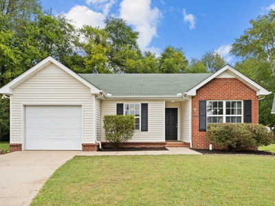 1428 Eastwoods Dr