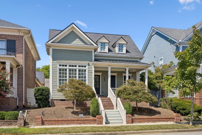 107 Gladstone Ln