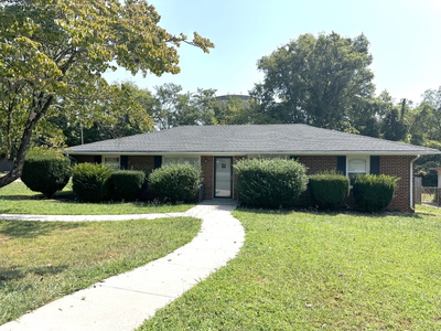 1132 White Blvd