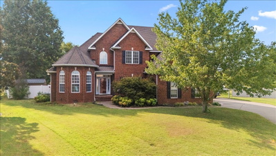 427 Garden City Dr
