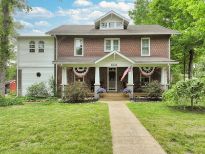 655 E Main St