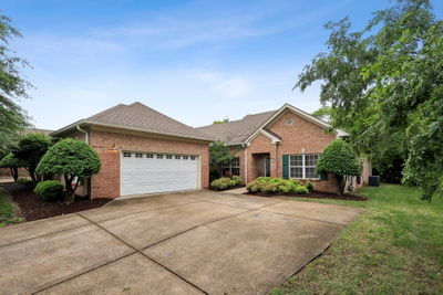 201 Wrennewood Ln