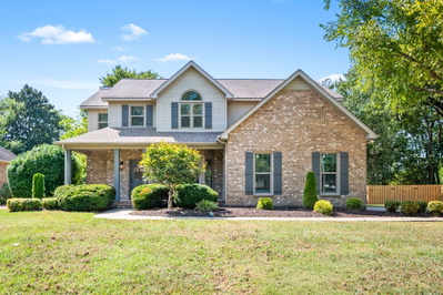 2923 Regenwood Dr
