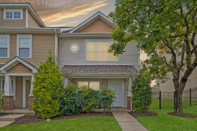 742 Vernon Ave