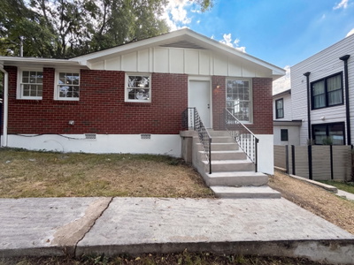 1004 Glenview Dr