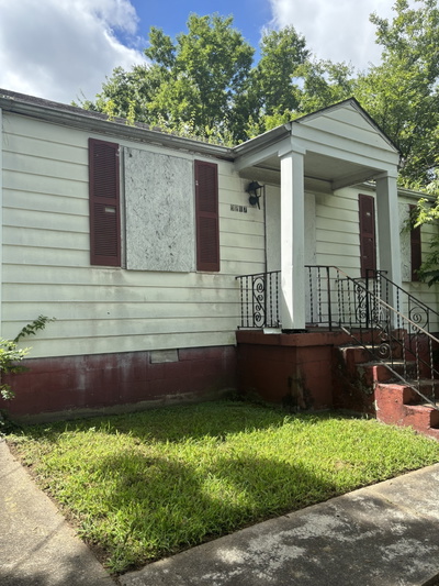 3217 Clifton Ave