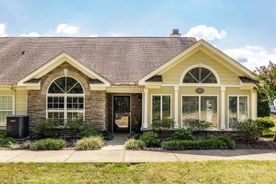825 Browns Ln
