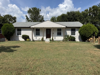604 Harding Pl