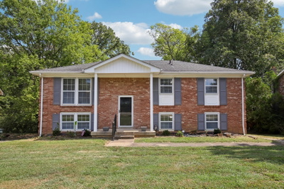 312 Honeyhill Dr
