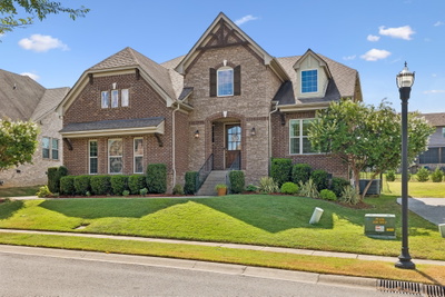 2112 Belsford Dr