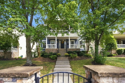 3026 Oxford Glen Dr