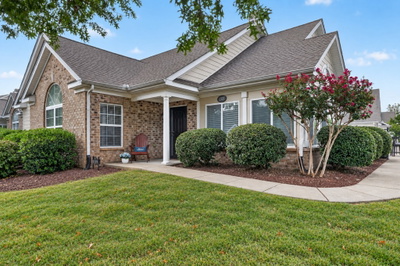 825 Browns Ln