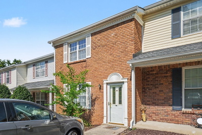 129 Five Oaks Dr