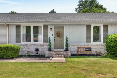 576 Cynthia Dr
