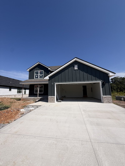 925 Bankside Dr