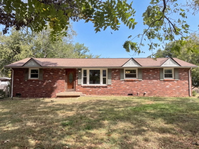 313 Lafayette Rd