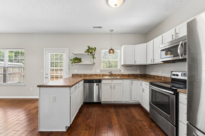 151 Canton Ct