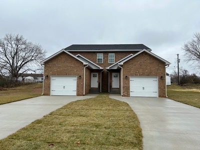 2704 E Copeland Ct