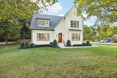 813 Hillsboro Rd